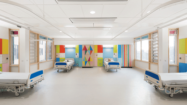 Which ceiling is best suitable for a hospital? Features and Benefits.